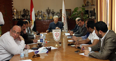 الجهاز الفنى للزمالك يغادر ودية المحلة لحضور اجتماع مجلس الإدارة 