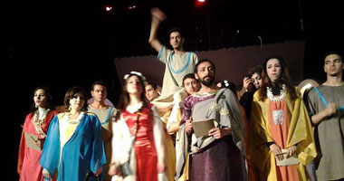 مخرج "آخر أيام سقراط": العرض يشهد إقبالا كبيرا على مسرح الثقافة