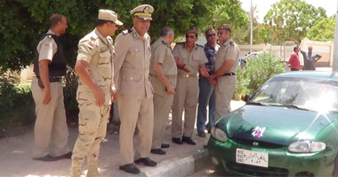 بالصور.. قيادات أمن الوادى الجديد تؤمن الشوارع فى "شم النسيم"