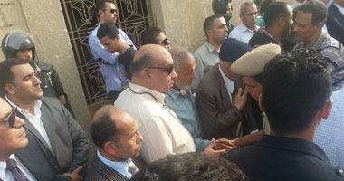 بالصور.. تشييع جنازة العميد أحمد زكى بمقابر الأسرة بالفيوم