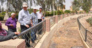 موظفو الإدارة الاجتماعية بالخارجة يطالبون بصرف الأجر الإضافى 