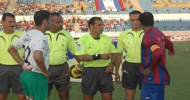 مدحت عبد العزيز حكماً للزمالك والمقاولون 