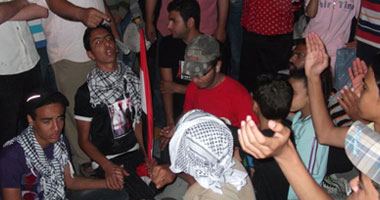 بالصور.. مكتبة الإسكندرية تمنع شباب الثورة من حضور ندوة مدير الأمن