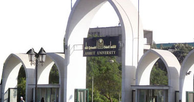 جامعة أسيوط توافق على استكمال الدبلومة المهنية لطلاب الوادى الجديد دون شرط