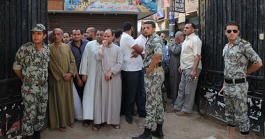 الجيش يحل أزمة  لجان "روض الفرج "بتنظيم طوابير لكل لجنة