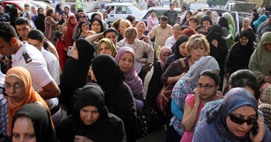 تزايد توافد الناخبين على لجان المنوفية بعد مد التصويت حتى التاسعة