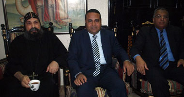 مساعد وزير الخارجية المصرى يزور الكنيسة القبطية الأرثوذكسية بمسقط
