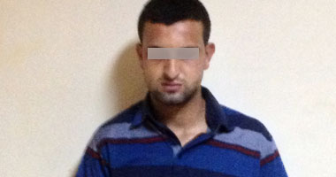 قاتل صديقه بالبحيرة: القتيل كان يعطينى الفتات فأخذت حقى منه بالآلى 