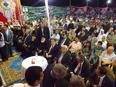 "مسلم ومسيحى إيد واحدة".. هتاف الآلاف فى مؤتمر الوفد بالبحيرة 