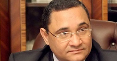 القضاء الإدارى يحيل دعوى عبد الرحيم على لإعادة بث برنامجه إلى الدائرة الثانية