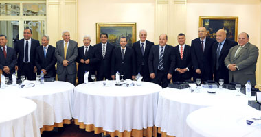 بالصور.. هشام قنديل يكرم الوزراء الراحلين بعد التعديل الوزارى الأخير