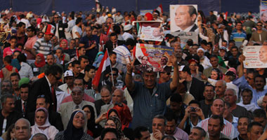 "الخدمات النقابية":الموقعون على وثيقة دعم "السيسى" يعبرون عن أنفسهم