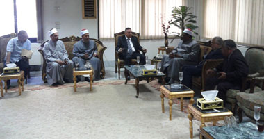 وكيل الأزهر ومحافظ سوهاج يبحثان ترتيبات افتتاح فرع بيت العائلة 