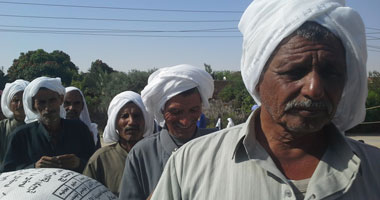 بالصور.. أهالى شمال سيناء يتزاحمون أمام لجان بئر العبد