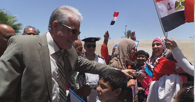 محافظ جنوب سيناء يتفقد اللجان الانتخابية بالطور