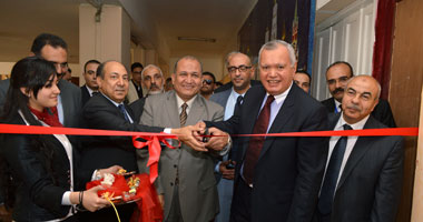 بالصور.. رئيس جامعة طنطا يفتتح مركز الدراسات الدولية للتعليم عن بُعد
