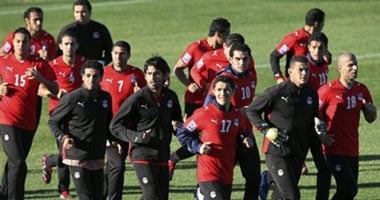 المنتخب الوطنى بالزى الأبيض أمام إيطاليا