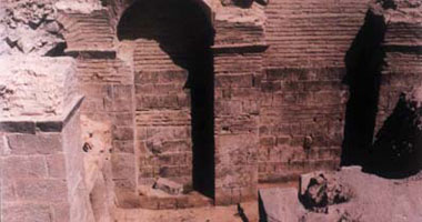 اكتشاف حمام رومانى قديم بمدينة أفاميا الأثرية السورية