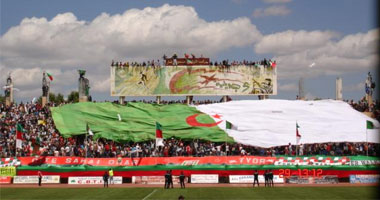 وزارة الرياضة الجزائرية تضع "خطة" لنقل الجماهير إلى غينيا الاستوائية