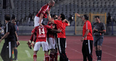 إنبى يحمّل الأهلى والزمالك مسؤولية الخروج من الكأس ويعاقب لاعبيه بمنع رحيلهم