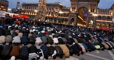 إلغاء احتفال للمسلمين فى بريطانيا بالعيد وسط تهديد اليمين المتطرف