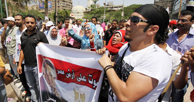 مؤيدو "مبارك" يحتفلون بنصر أكتوبر بميدان مصطفى محمود ويطالبون بتكريمه 