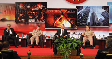 "شرف" يغيب عن افتتاح مؤتمر مهاتير محمد "مصر ما بعد الثورة"