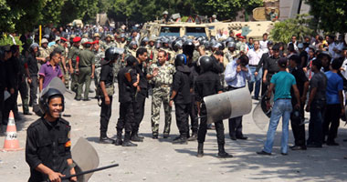 مرشحو الرئاسة يدينون أحداث التحرير ويحذرون من مخطط لنشر الفوضى.. صباحى: الجريمة فى رقبة البلطجية.. وأبوإسماعيل يدعو إلى العودة للتحرير لتطهير "الداخلية".. وأبو الفتوح: يد النظام السابق تحرك الأحداث