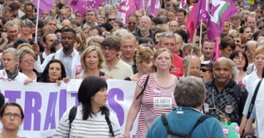 مسيرة نسائية فى فرنسا لمواجهة التحرش