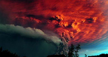 بدء ثوران "بافلوف" أنشط بركان فى ألاسكا الأمريكية