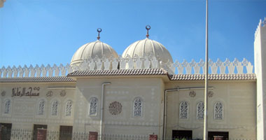 "الآثار" تجهز معملا مؤقتا لبدء ترميم سجاد مسجد الرفاعى الأثرى
