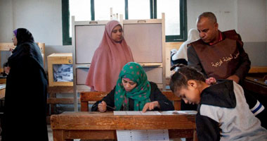 التصويت فى لجان الدقى بأقلام العليا للانتخابات بسبب القلم الطائر