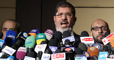 مصادر : مرسى عرض على "البرادعى" تولى رئاسة الحكومة