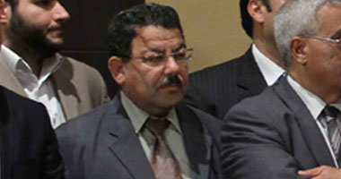 محامى بالنقض يتقدم ببلاغ ضد سيف عبد الفتاح لتحريضه على اغتيال الرئيس