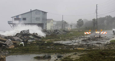 عاصفة قوية تهدد ساحل المكسيك
