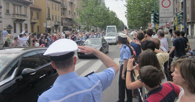 بالصور.. الملايين يحتفلون بزيارة بابا الفاتيكان لميلانو فى عيد الأسرة