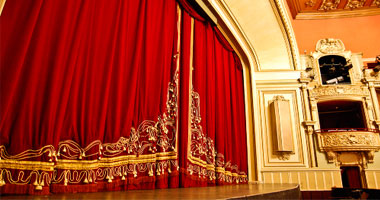 المسرح الصينى يقدم أحدث عروضه على مسرح "الشمس" بفرنسا