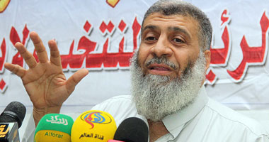 عاصم عبد الماجد يهدد بفضح الأحزاب الإسلامية حال استمر الهجوم على محمد حسان
