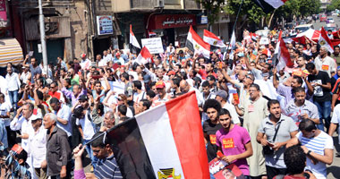 انطلاق مسيرة العاملين بـ"6 أكتوبر" لـ"التحرير" لإسقاط النظام