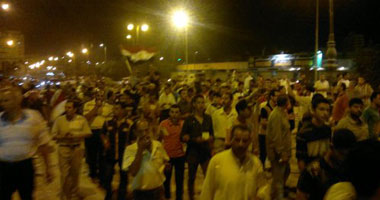 بالفيديو.. آلاف المواطنين تحاصر مبنى محافظة البحيرة لإسقاط الرئيس 