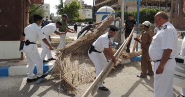 مديرية أمن مطروح تزيل إشغالات الشوارع