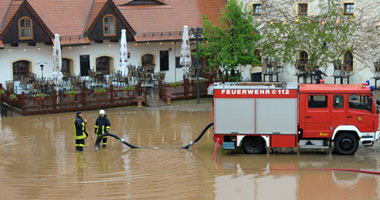 إجلاء 300 شخص من منازلهم بسبب الفيضانات فى البوسنة