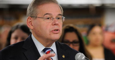 رئيس لجنة العلاقات الخارجية بالكونجرس: استمرار المساعدات لمصر يتطلب اتخاذ الحكومة خطوات نحو التحول الديمقراطى.. والمصريون سيحتجون بالشوارع إذا لم يف السيسى بوعوده