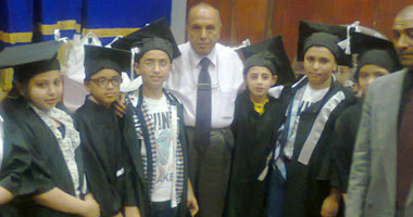 بالصور.. تكريم أوائل الابتدائية والإعدادية بإدارة الفشن ببنى سويف 