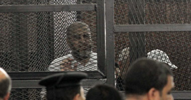 دفاع  "الإخوان" يطالب بالتقارير الطبية للمتهمين فى "التخابر"