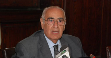 وزير الزراعة يغادر القاهرة للمشاركة فى مؤتمر "اليورو متوسطى" بروما