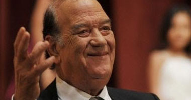 القاهرة السينمائى يكرم حسن حسنى ويمنحه جائزة «فاتن حمامة» فى دورته الـ 40