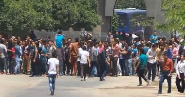 الشرطة تفض تجمعا لطلاب الإخوان بكلية طب البنين بجامعة الأزهر