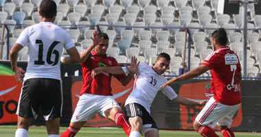 بعد نهاية الشوط الأول.. الأهلى يتعادل مع المنيا إيجابياً 1-1