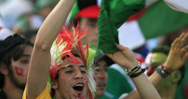الجماهير الجزائرية تحتشد بملعب البليدة استعدادًا لـ "مالى"